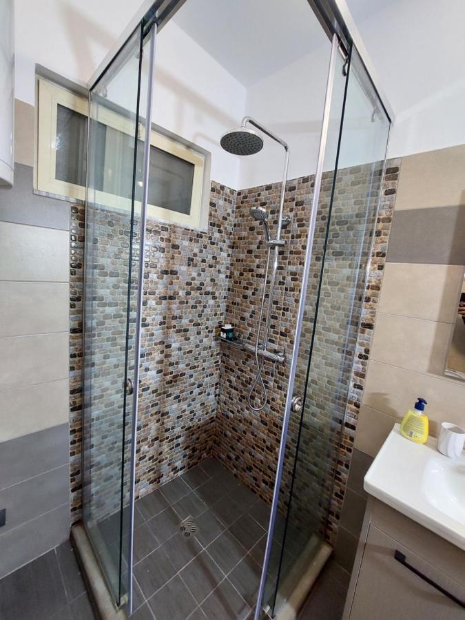 Vila Tafa Apartments Ap3 ティラナ エクステリア 写真