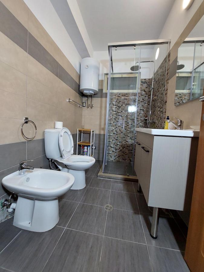 Vila Tafa Apartments Ap3 ティラナ エクステリア 写真