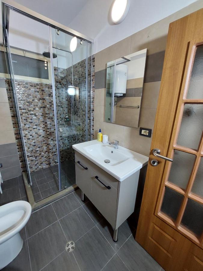Vila Tafa Apartments Ap3 ティラナ エクステリア 写真